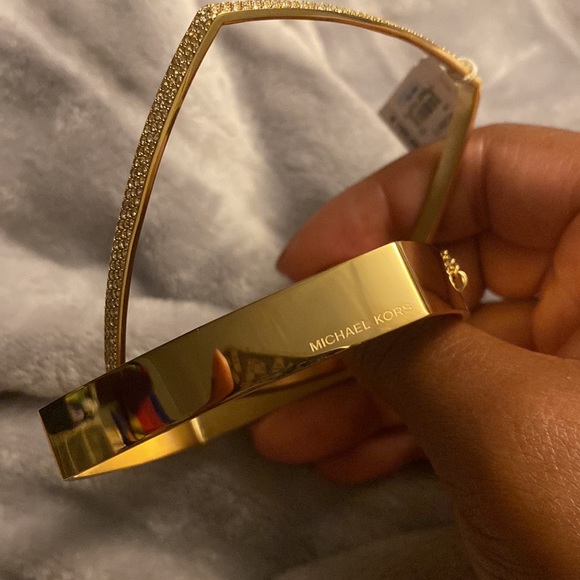 Michael Kors gold bracelet - Picture 2 of 4